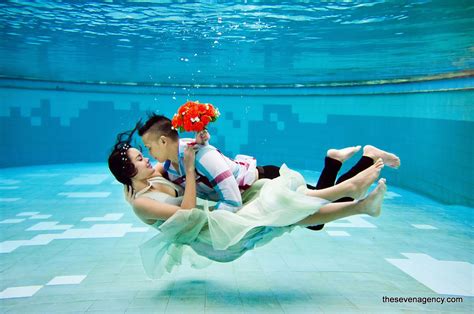 Underwater wedding in Maldives