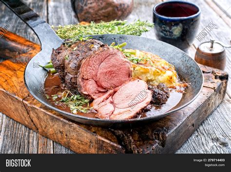 Barbecue Roast Boar Image & Photo (Free Trial) | Bigstock