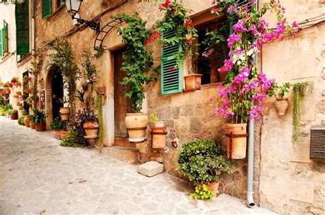 The Nerdy Guide to Valldemossa, Mallorca