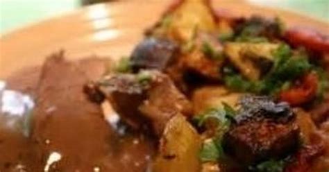 VENISON ROAST WITH GRAVY | Just A Pinch Recipes