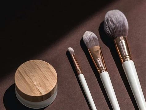 Guide To Eye Makeup Brushes | Saubhaya Makeup