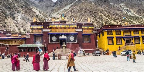 Kagyu Sect of Tibetan Buddhism བཀའ་བརྒྱུད། • I Tibet Travel and Tours