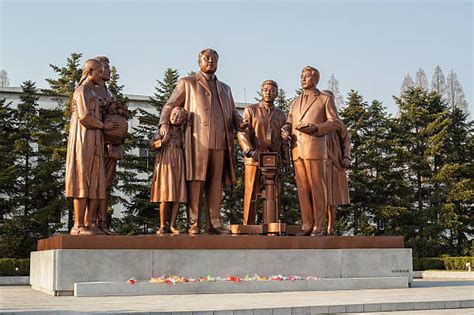 Kim Il Sung Statue Stock Photos, Pictures & Royalty-Free Images - iStock