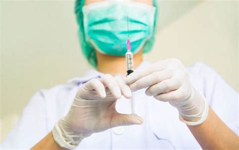 Colonoscopy Anesthesia: Types, Levels, and Possible Side Effects