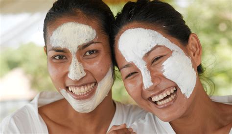 Clay Mask Benefits: Why They’re A Must For Acne-Prone Skin | Eminence Organic Skin Care