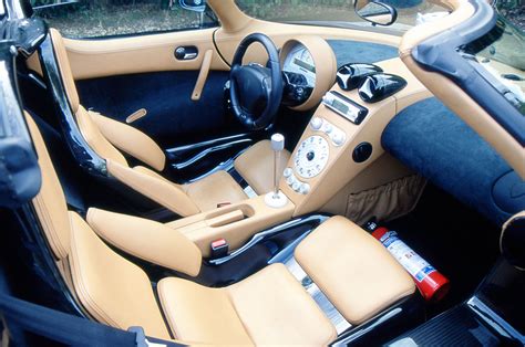 Koenigsegg CC8S 2002-2004 interior | Autocar