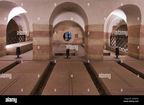 Imperial Tombs, Tomb of the Salian dynasty, Crypt, largest Romanesque ...