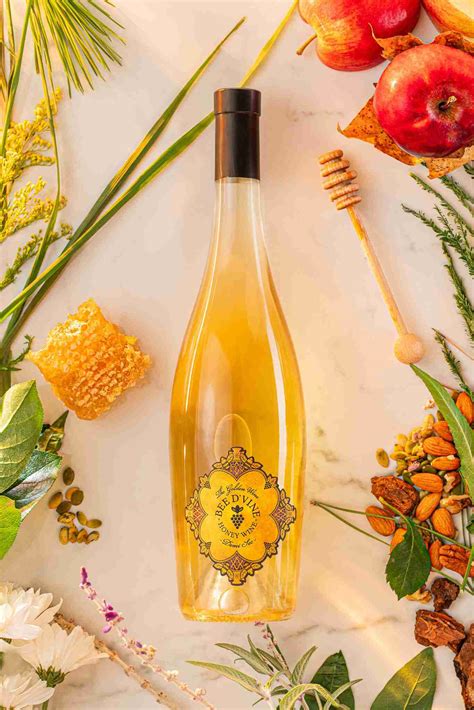 Buy Premium Sweet Mead or Demi Sec Honey Wine | BEE D'VINE