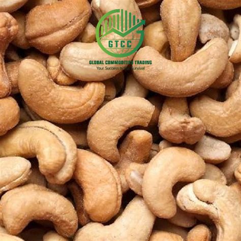 Roasted cashew kernels - Global Commodities