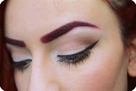 Burgundy red hair eyebrows - Justimg.com