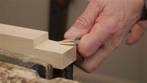 Using a Chisel | Using Guide | Common Woodworking- Woodworking for ...