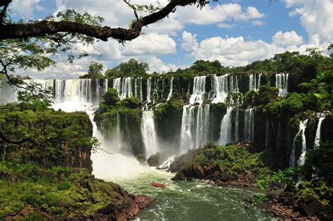 Iguazu Falls, Brazil One of The Seven Wonders of The World | Found The World