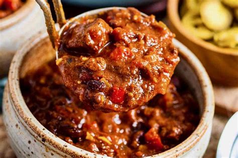 12 Crowd-Pleasing Chili Recipes That Will Be the Next Potluck Hit ...