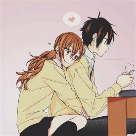 Anime Love Hug GIFs | Tenor