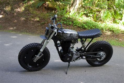 Hell Kustom : Suzuki Savage 650 By Droog Moto