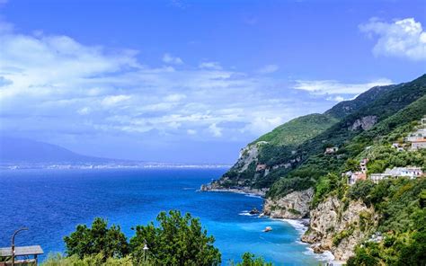 The beaches on the Sorrento Coast - Italia.it