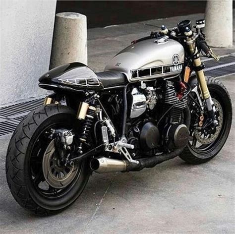 Grey men ride grey bikes Yamaha Cafe Racer, Cafe Racers, Cb 750 Cafe Racer, Motos Yamaha, Yamaha ...