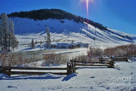 Stanley Idaho Winter Photograph by William Kelvie - Fine Art America