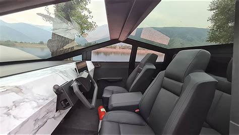 tesla-cybertruck-interior-clone - TESLARATI