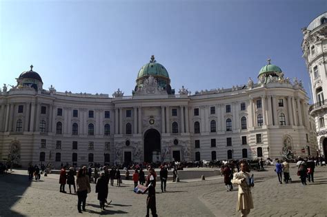 Top 10 Amazing Facts about Hofburg Palace - Discover Walks Blog