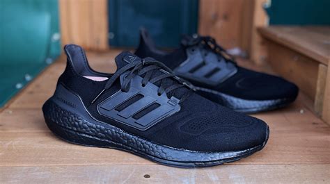 commencer Intense Autour adidas ultraboost noir fusée Réussi Neuropathie