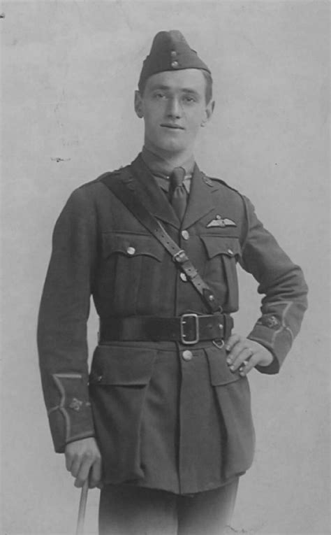 Royal Flying Corps Surnames G – First World War Soldiers Photos