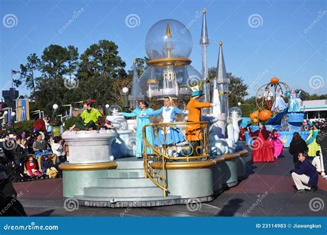 Peter Pan Parade Float in Disney World Orlando Editorial Stock Photo - Image of fame, disneyland ...