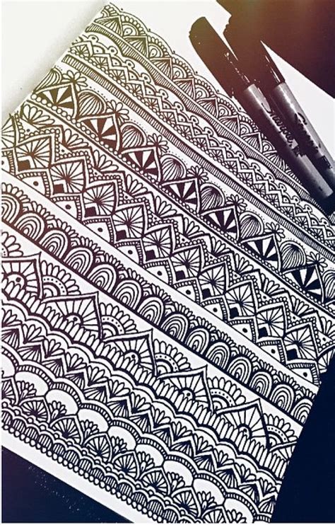 Pin On Doodles Mandalas 4AA Mandala Doodle, Mandala Art Lesson, Mandala Artwork, Tangle Doodle ...