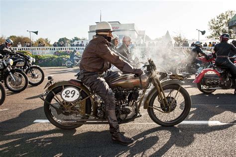 Goodwood Revival will open with a parade of up to 200 motorcycles | GRR