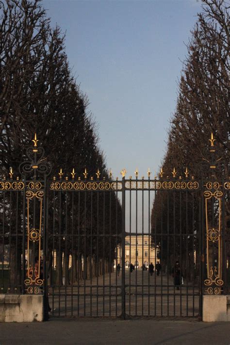 Luxembourg Gardens | Paris Adèle