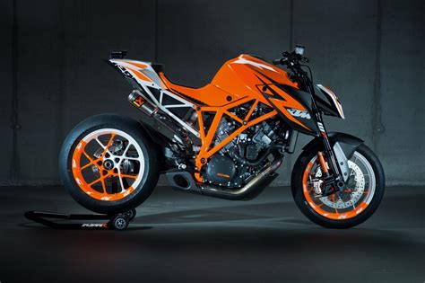 Racing Cafè: KTM 1290 SuperDuke R Concept - Eicma 2012