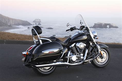 MOTORCYCLE REVIEW: Kawasaki Vulcan 1700 V-Twin Cruisers - Women Riders Now