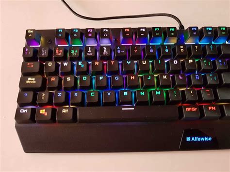 Alfawise V1 Review - cheap gaming mechanical keyboard with RGB backlight