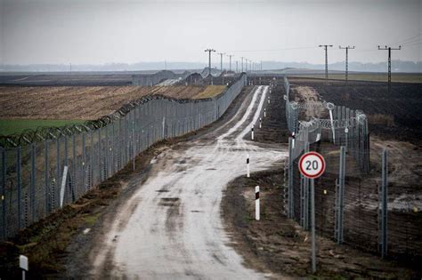 Orbán inspects border fence with Serbia - Photos - Daily News Hungary