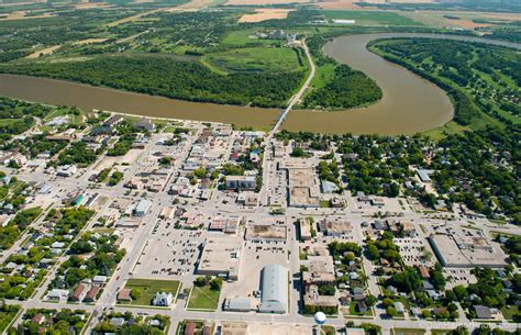 Helicopter aerial stock photography: Selkirk, Manitoba