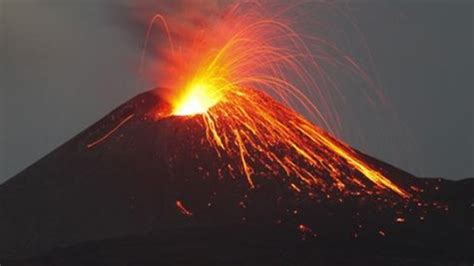 Video: Terremoto: il vulcano di Ischia erutterà? Ecco il parere dell ...