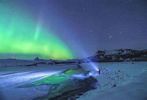 Northern Lights In April 2024 Iceland - Sula Zaneta