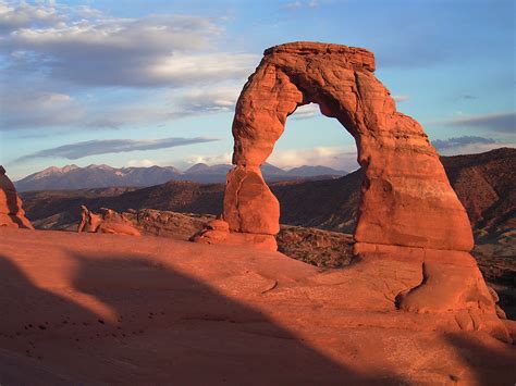 File:Delicate arch sunset.jpg - Wikimedia Commons