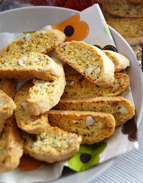 Almond Biscotti Recipe — Eatwell101