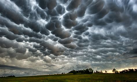 Mammatus clouds | Reiner's Travel Photography