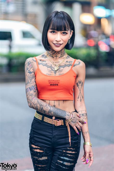 Japanese Hair/Makeup Artist & Model in Harajuku w/ Tattoos, Crop Top, Top Secret Shorts & Yello ...