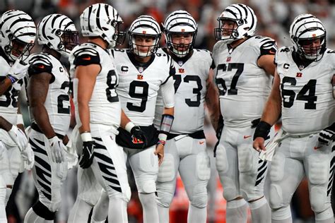 Cincinnati to wear white Bengal tiger uniforms, helmets against Steelers in Pittsburgh