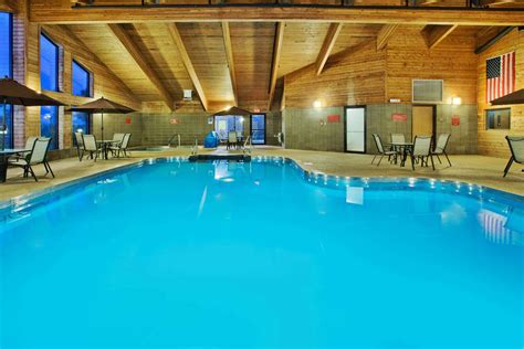 AmericInn Lodge & Suites Aberdeen, SD - See Discounts