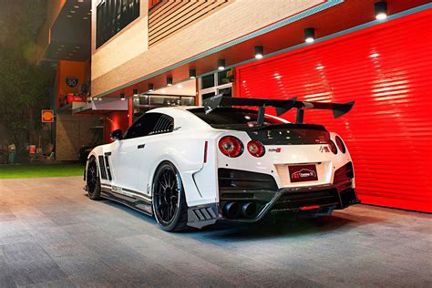 Modifikasi Nissan GTR R35 Sosok Monster 1600 whp Tercepat di Asia Tenggara - blackxperience.com