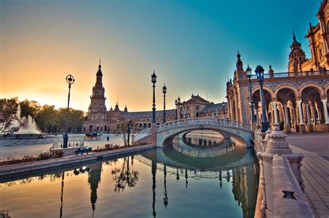 File:Plaza de Espana, Seville, Spain.jpg - Wikimedia Commons