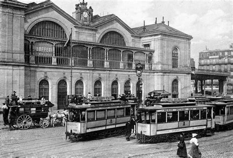 The Montparnasse train wreck in rare photos, 1895 - Rare Historical Photos