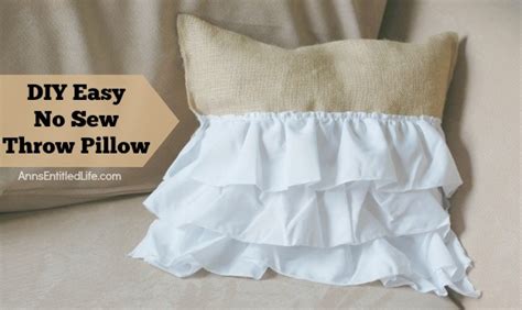 DIY Easy No Sew Throw Pillow