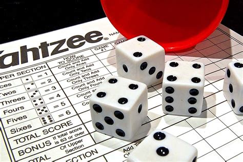 5 Games Like Yahtzee | What To Play Next | Board Game Halv