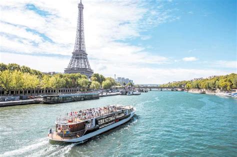 Paris: Seine Cruise and Eiffel Tower District Walking Tour | GetYourGuide