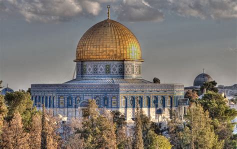 The Dome of the Rock & Al-Aqsa Mosque | HDR creme